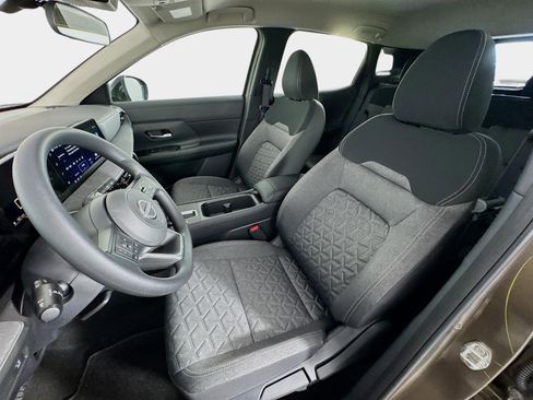 New 2026 Nissan Kicks SV FWD image 11