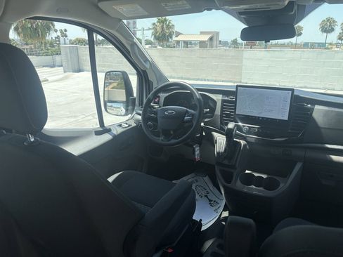 Used 2023 Ford Transit 350 XLT RWD image 17