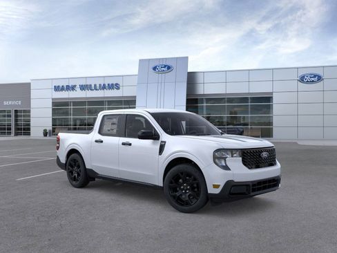 New 2025 Ford Maverick XLT w/ Black Appearance Package image 7