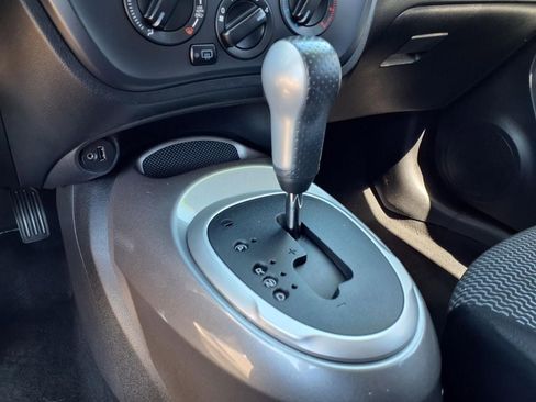 Used 2016 Nissan Juke S image 29