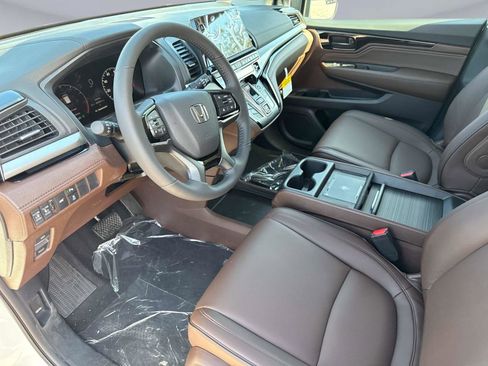 New 2026 Honda Odyssey Touring image 25