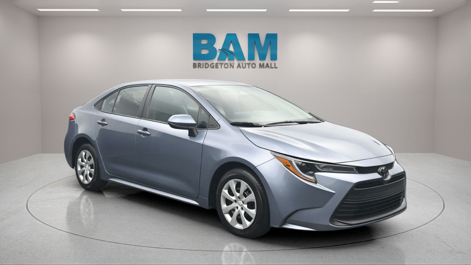 Used 2024 Toyota Corolla LE FWD image 1