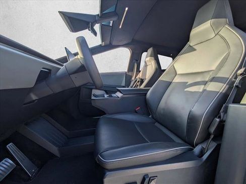 Used 2024 Tesla Cybertruck AWD Crew Cab image 11