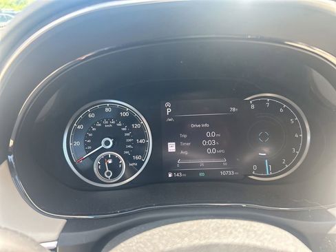 Used 2025 Genesis GV70 2.5T AWD/4WD image 14