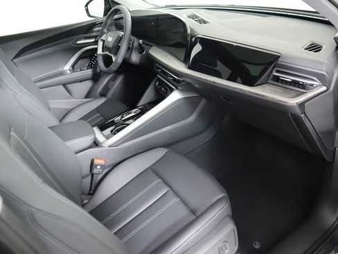 Used 2025 Audi Q5 2.0T Premium Plus w/ Premium Plus image 20