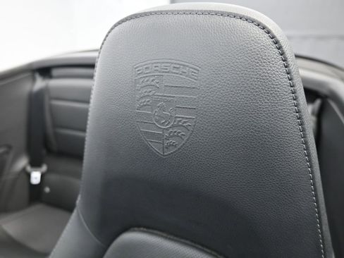 Used 2015 Porsche 911 Carrera S image 8