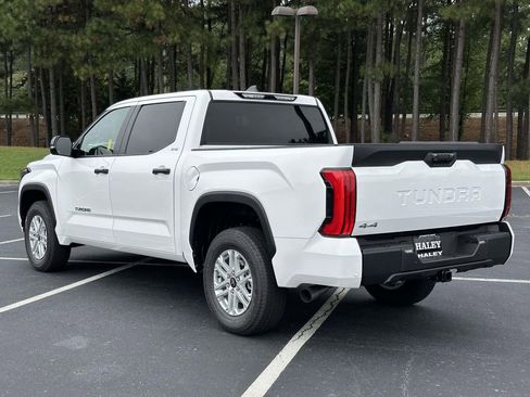New 2026 Toyota Tundra SR5 w/ SR5 Convenience Package AWD/4WD image 21