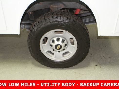 Used 2020 Chevrolet Silverado 2500 W/T w/ WT Convenience Package image 11