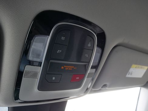 Used 2022 Hyundai Santa Fe SEL image 32