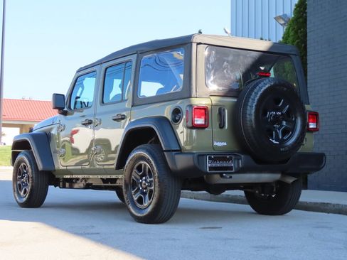 Used 2026 Jeep Wrangler Unlimited Sport AWD/4WD image 10