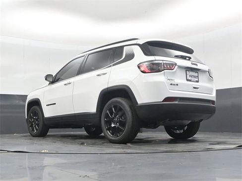 New 2026 Jeep Compass Latitude image 42