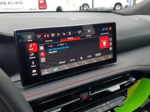 Certified 2024 Dodge Hornet GT w/ Tech Pack w/o Parking image 11