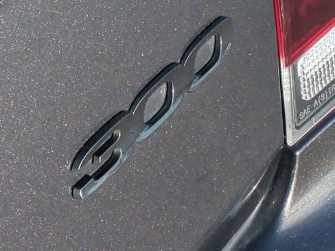 Used 2023 Chrysler 300 Touring w/ Sport Appearance Package image 31