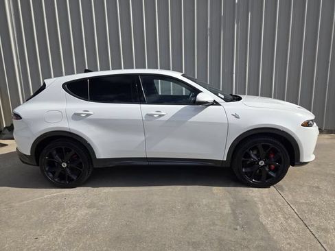 Used 2024 Dodge Hornet R/T w/ Track Pack AWD/4WD image 6