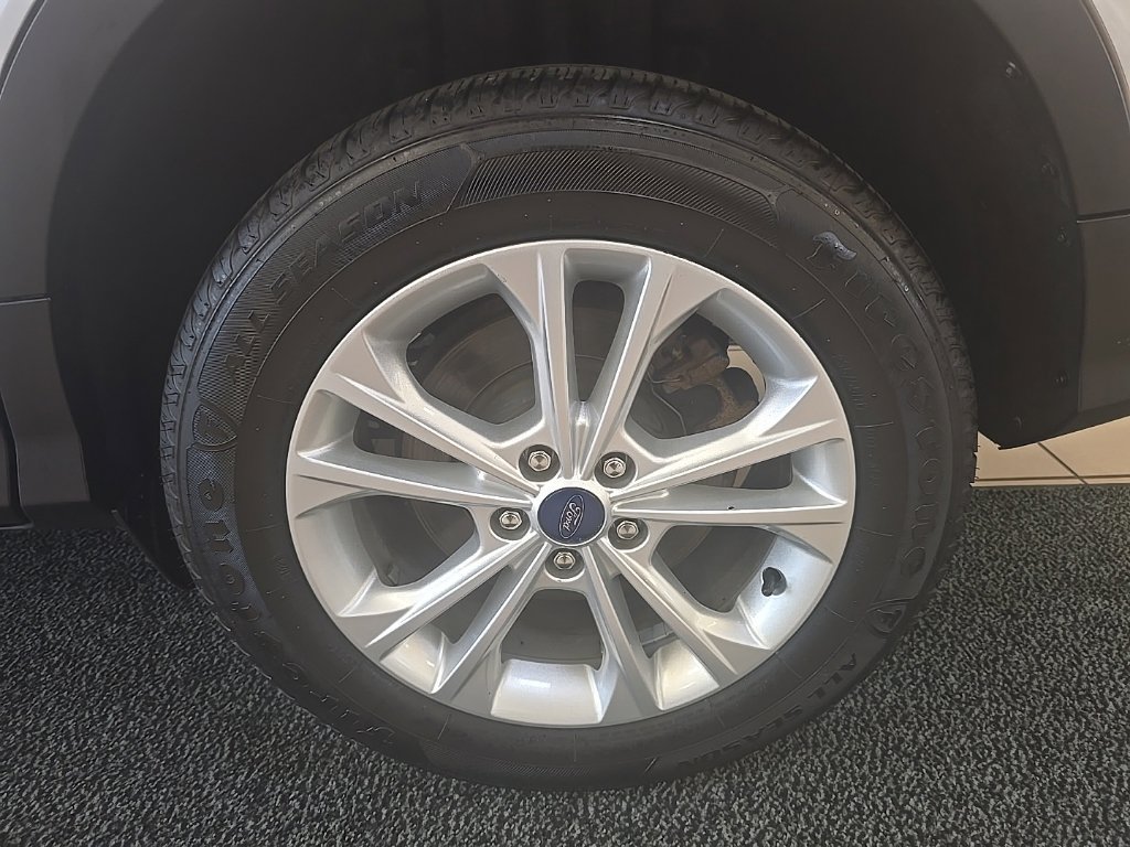 Used 2019 Ford Escape SE AWD/4WD image 40
