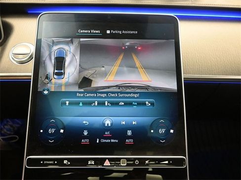 Used 2023 Mercedes-Benz S 500 S 500 image 12