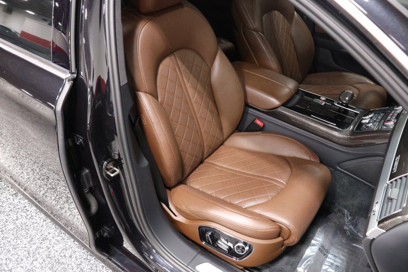 Used 2014 Audi S8 AWD/4WD image 43