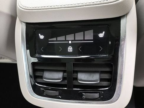 Used 2023 Volvo XC90 B6 Plus w/ Protection Package Premier AWD/4WD image 33