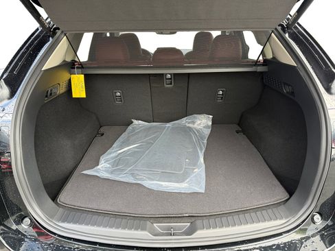 New 2025 MAZDA CX-5 Carbon Edition image 17