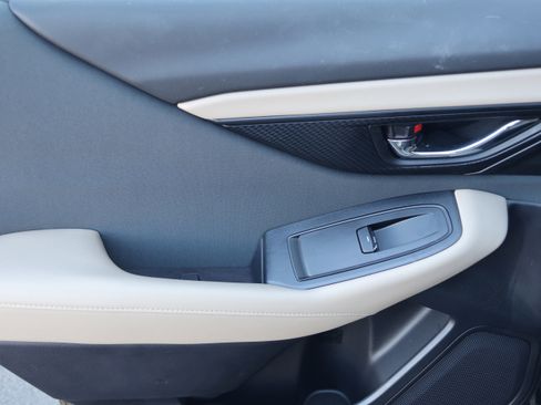 Used 2025 Subaru Outback Premium image 30