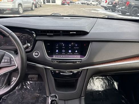 Used 2023 Cadillac XT5 Premium Luxury image 24
