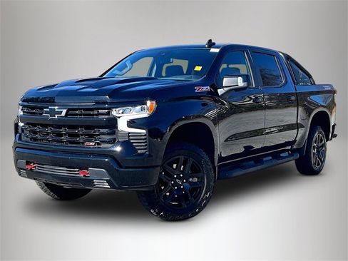 Certified 2022 Chevrolet Silverado 1500 LT Trail Boss w/ Convenience Package II image 4