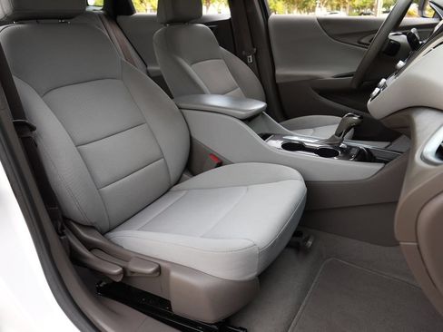 Used 2020 Chevrolet Malibu LS w/ Driver Confidence Package II FWD image 8