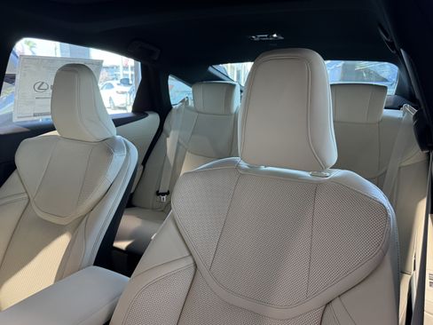 New 2026 Lexus ES 350e FWD image 16