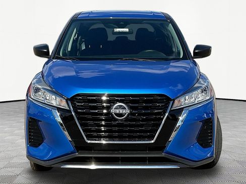 Used 2024 Nissan Kicks S FWD image 2
