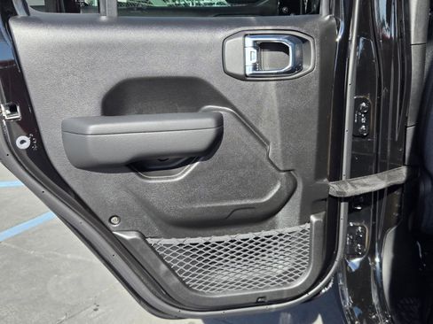 New 2026 Jeep Gladiator Sport image 27