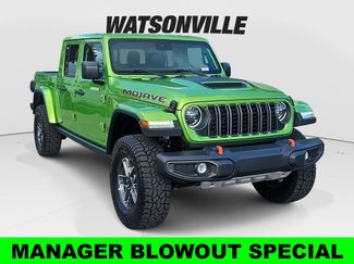 New 2025 Jeep Gladiator Mojave w/ Convenience Group AWD/4WD 360° Tour