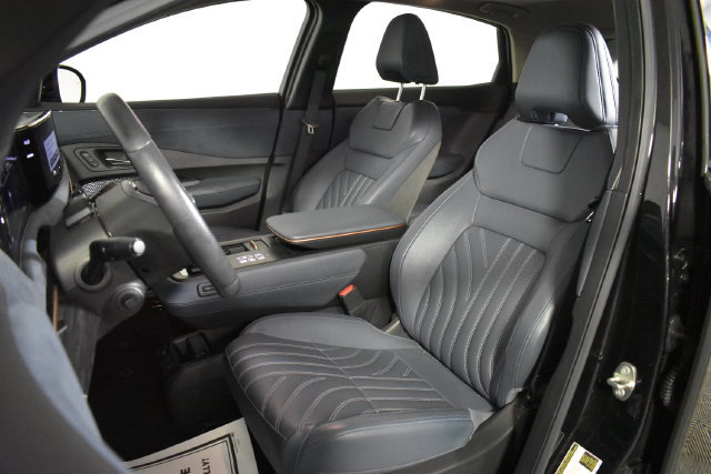 Certified 2024 Nissan Ariya AWD image 9