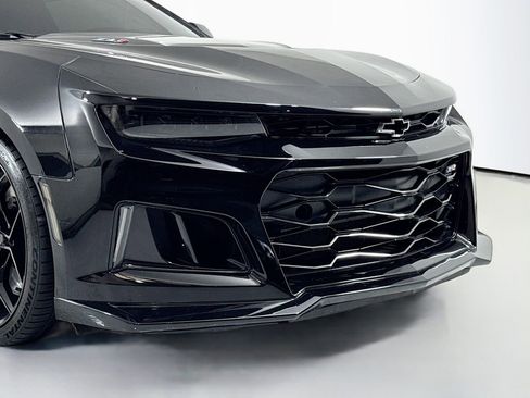 Used 2018 Chevrolet Camaro ZL1 RWD image 14