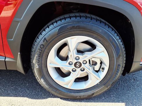 Used 2022 Hyundai Tucson SE image 9