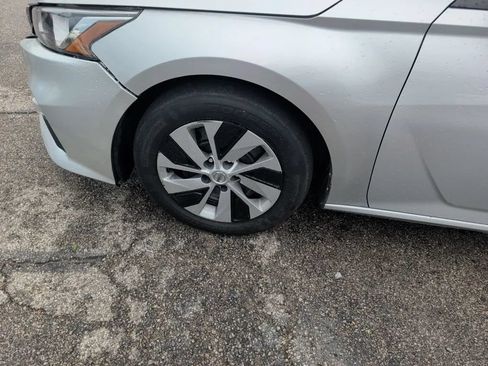Used 2020 Nissan Altima 2.5 S FWD image 11