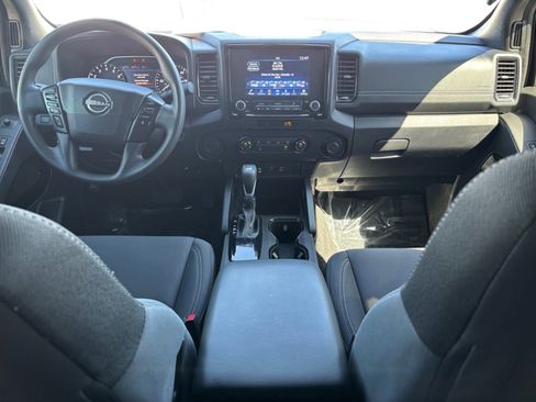 Used 2023 Nissan Frontier SV w/ Midnight Edition Package image 12