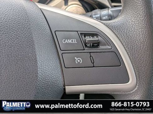 Used 2020 Mitsubishi Outlander ES AWD/4WD image 24
