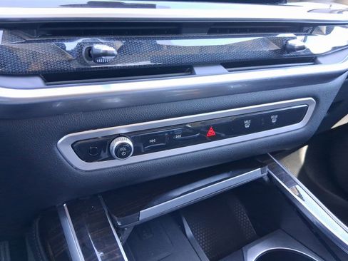 Certified 2024 BMW X7 xDrive40i w/ Premium Package image 18