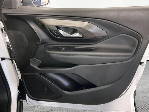 Certified 2023 GMC Terrain SLE FWD image 25