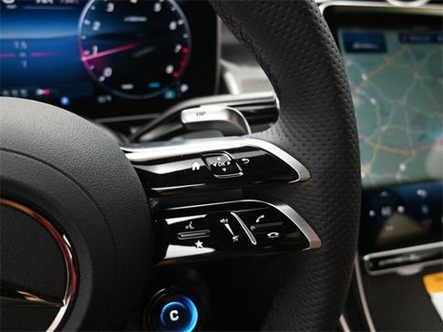 New 2025 Mercedes-Benz GLC 43 AMG 4MATIC image 13