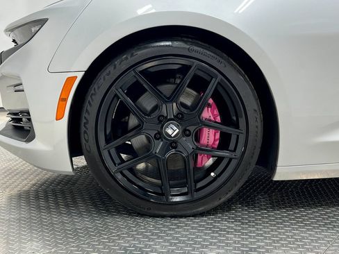 Used 2019 Chevrolet Camaro SS RWD image 37