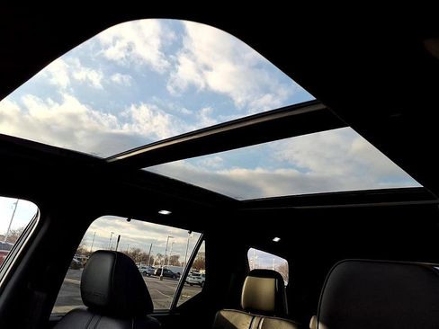 Used 2025 Honda Pilot Black Edition image 20