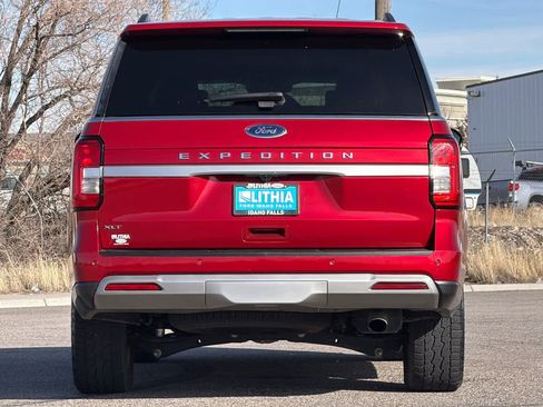 Certified 2022 Ford Expedition XLT image 7