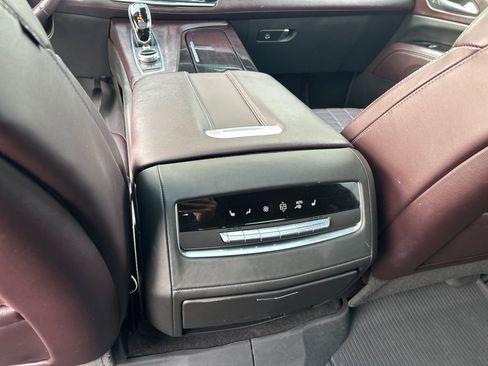 Used 2023 Cadillac Escalade Sport Platinum w/ LPO, ONYX Package image 51