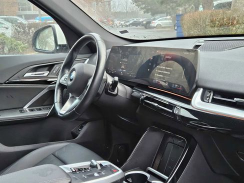 Used 2023 BMW X1 xDrive28i image 11