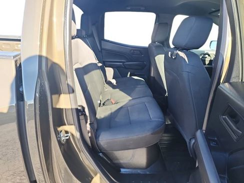 Used 2023 Chevrolet Colorado W/T image 10