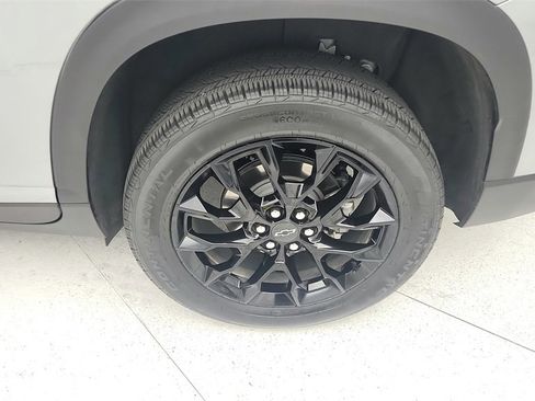 Used 2025 Chevrolet Traverse LT w/ Midnight/Sport Edition image 29