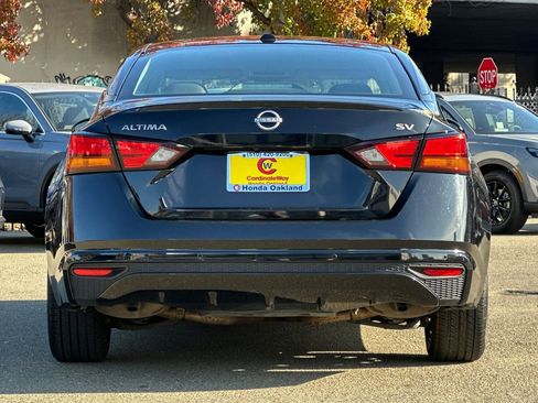 Used 2023 Nissan Altima 2.5 SV image 5
