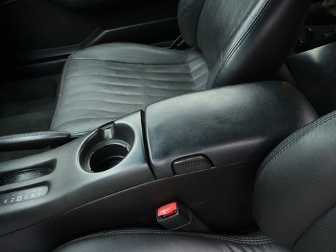 Used 2002 Chevrolet Camaro Z28 w/ Sport Appearance Pkg RWD image 30