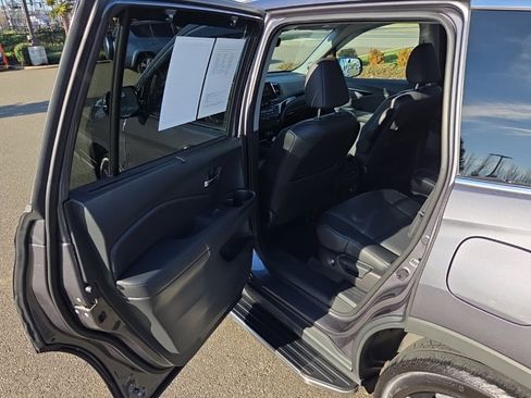 Used 2020 Honda Pilot Elite image 15